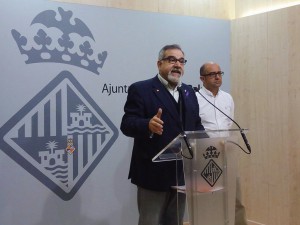 20161116-los-regidores-de-cs-palma-josep-lluis-bauza-y-pedro-l-ribas-durante-la-rueda-de-prensa-1