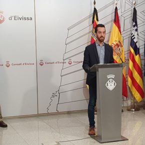 Javier Torres presenta las medidas del Consell d'Eivissa para agilizar y simplificar los procedimientos administrativos